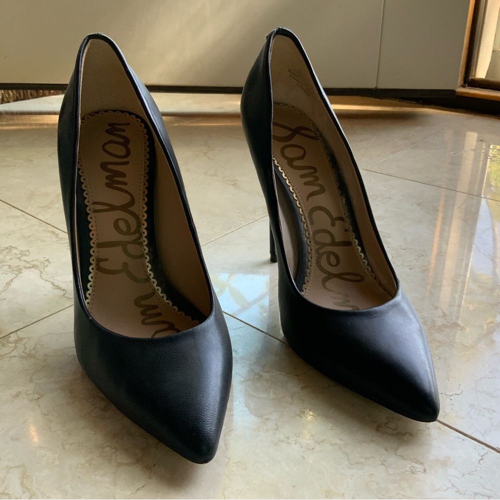 Sam Edelman black leather heels